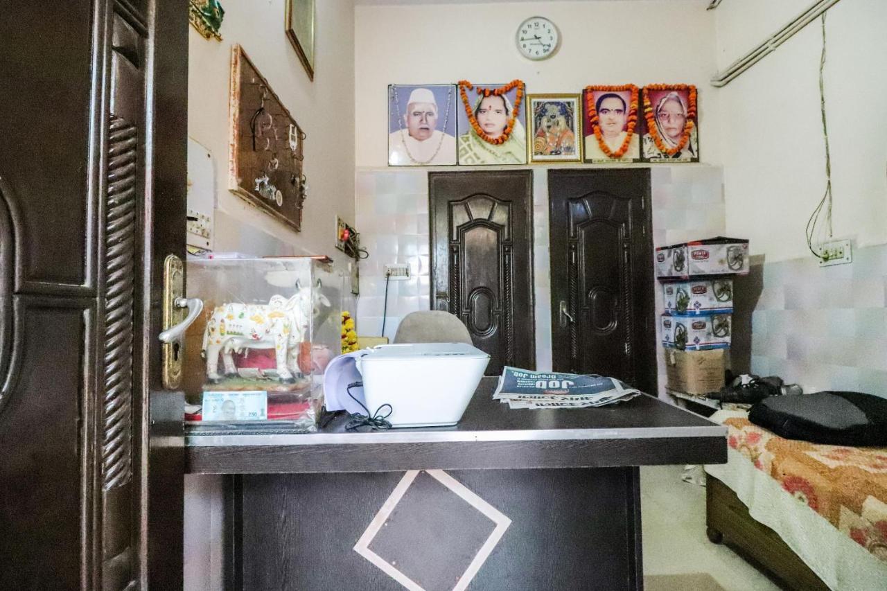 Spot On 60838 Shri Giriraj Dham Govardhan Exterior photo